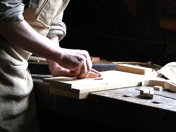 Nuestra <strong>carpintería de madera en  Plasencia</strong> es una empresa de <strong>herencia familiar</strong>, por lo que  contamos con gran <strong>experiencia </strong>en la profesión.